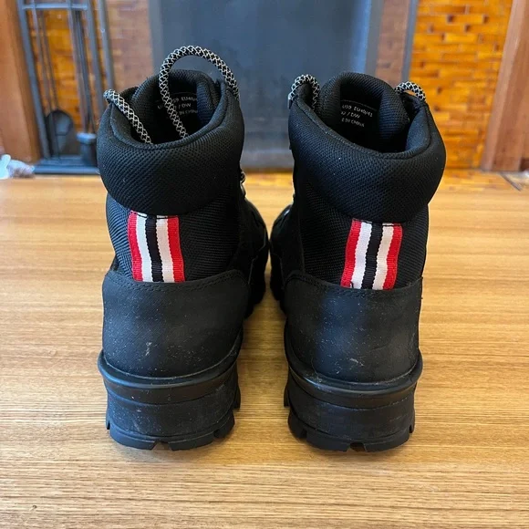 Hunter Explorer Black Outdoor Boots - Picture 4 of 8